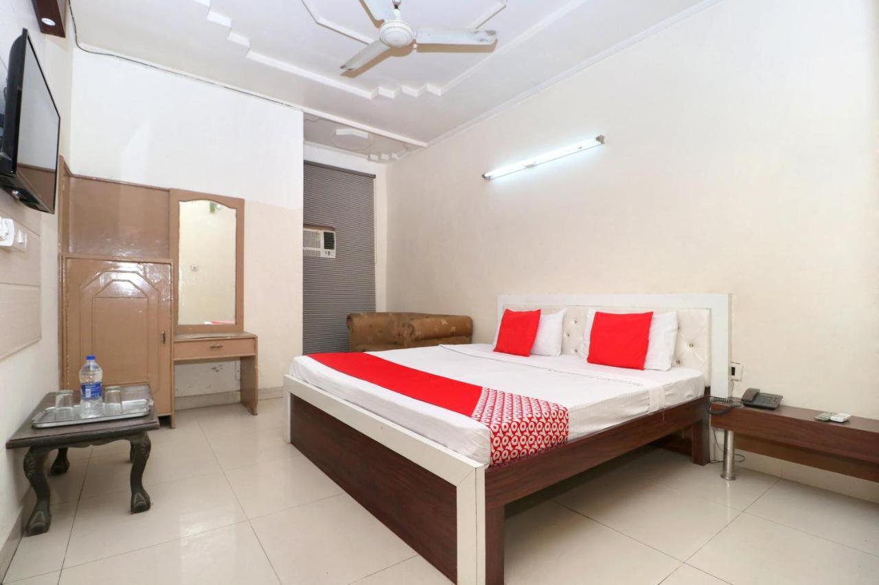 Oyo 24322 Hotel Gulshan Jalandhar Esterno foto