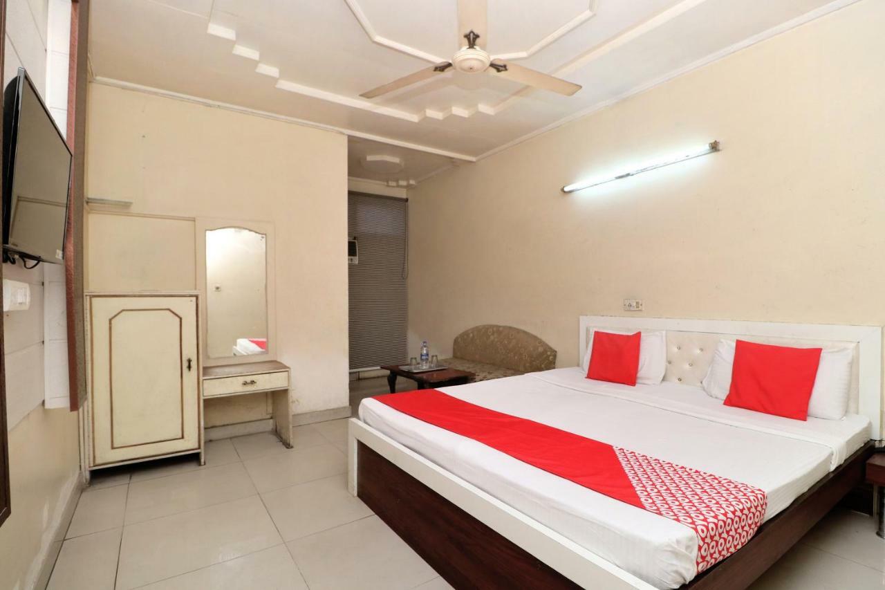 Oyo 24322 Hotel Gulshan Jalandhar Esterno foto